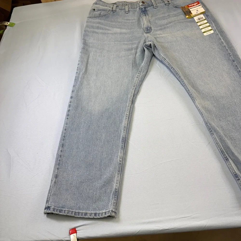 Wrangler Five Star Heritage Mens Regular Fit Jean Light Wash 44x30 1096FXVBI NWT